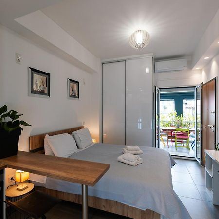 Modern Studio Apartment A Атина Екстериор снимка